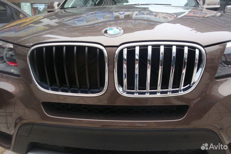 Накладка на решетку радиатора BMW X3 (2010-2013)