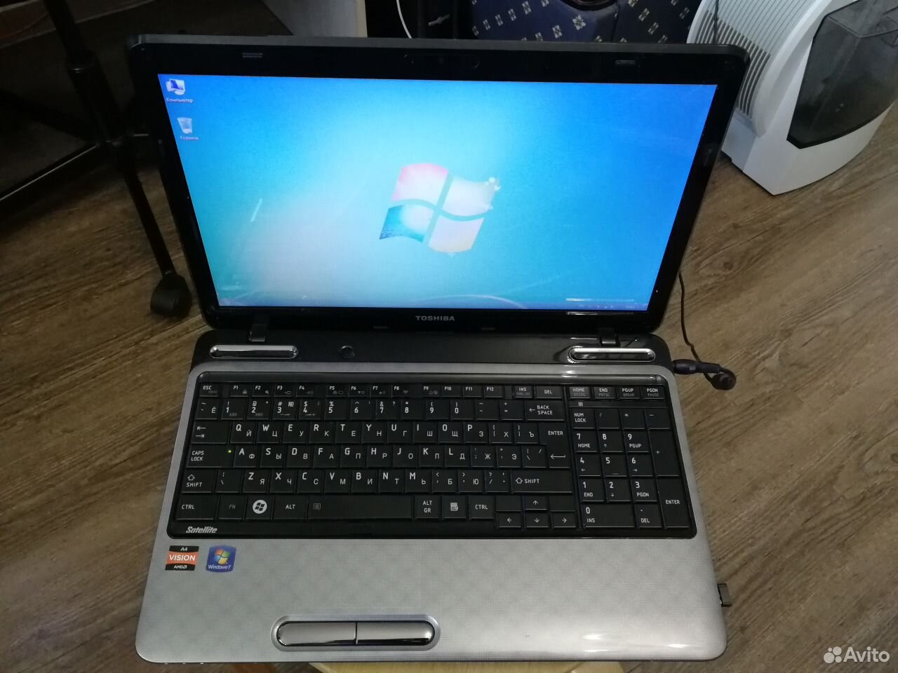 4 ядерный ноутбук. Toshiba Satellite l755d. Toshiba l755d-148. Toshiba Satellite l755d-11w. Toshiba Satellite l755d-146.