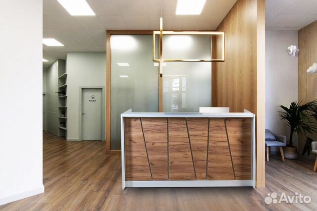 Стойка ресепшн