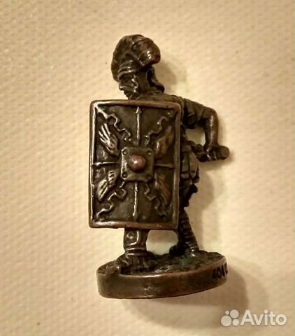 Солдатик металлический из Киндер сюрприза