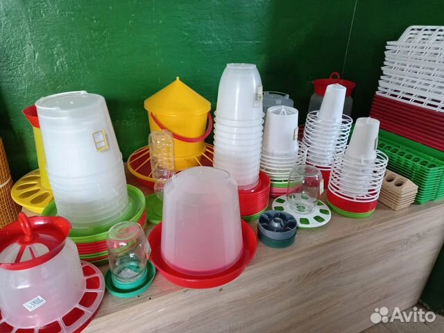 Кормушки и поилки для птиц