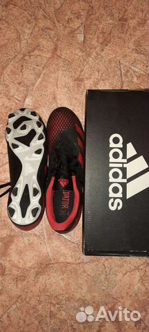Футбольные бутсы Adidas Predator