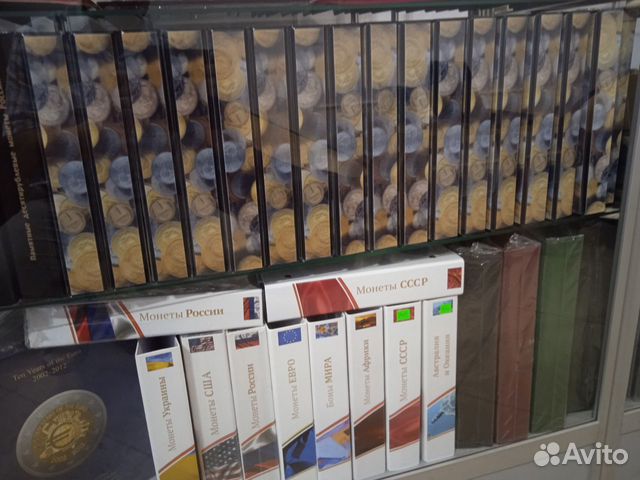 Альбомы для монет, кляссеры, планшеты в ассортимен