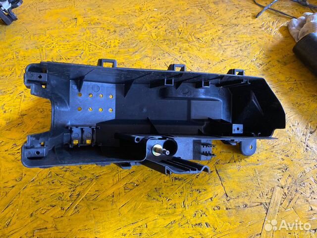 Корпус блока предохранителей Volvo S80 TS D5244T