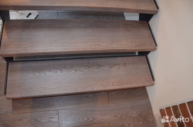 Деревянные ступени для лестниц от производителя