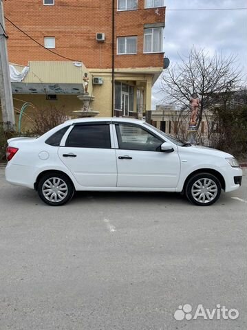 LADA Granta 1.6 МТ, 2015, 302 000 км