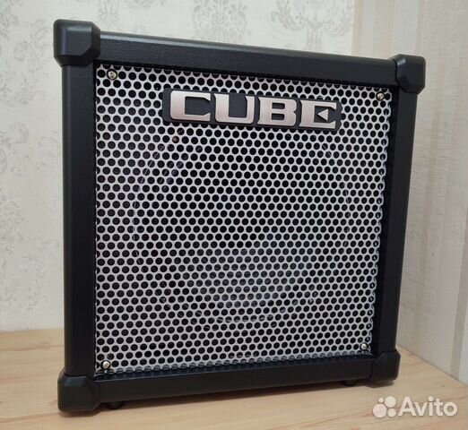 Комбоусилитель Roland cube 40GX