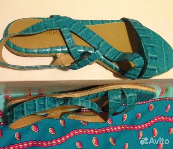 Новые сандалии Burberry и Tory Burch 35-36 бирюза Новые сандалии Burberry и Tory Burch 35-36 бирюза