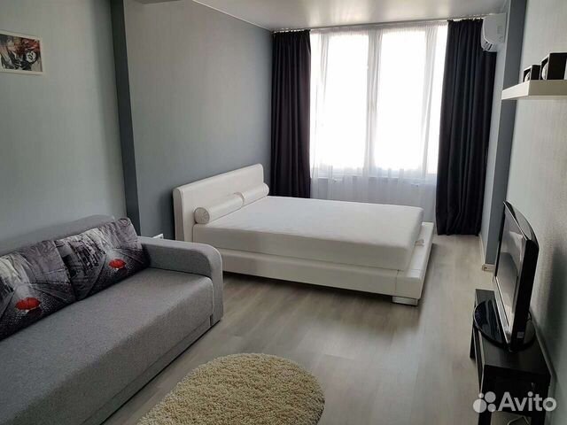 

1-к. квартира, 40 м², 8/10 эт.