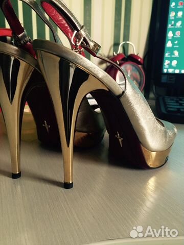 Босоножки Cesare Paciotti 38р Босоножки Cesare Paciotti 38р