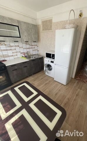 

1-к. квартира, 42 м², 2/5 эт.