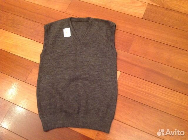 Жилет новый серый