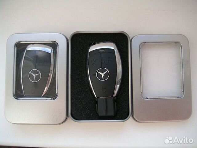 Mercedes-Benz - flash drive 32Gb Mercedes-Benz - flash drive 32Gb