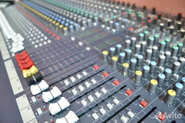 Новый микшерный пульт Soundcraft LX7II 32CH(обмен)