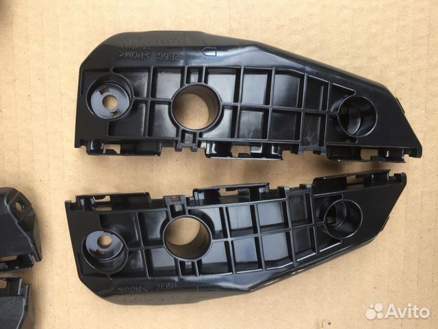 Toyota Corolla, Auris кронштейн крепления бампера