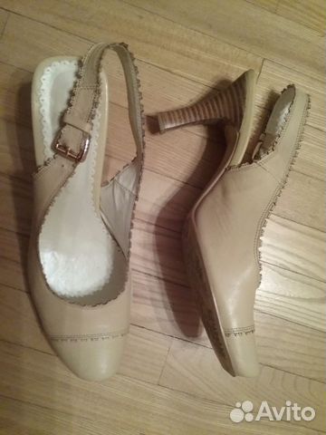 Босоножки 38 р натуральная кожа Босоножки 38 р натуральная кожа