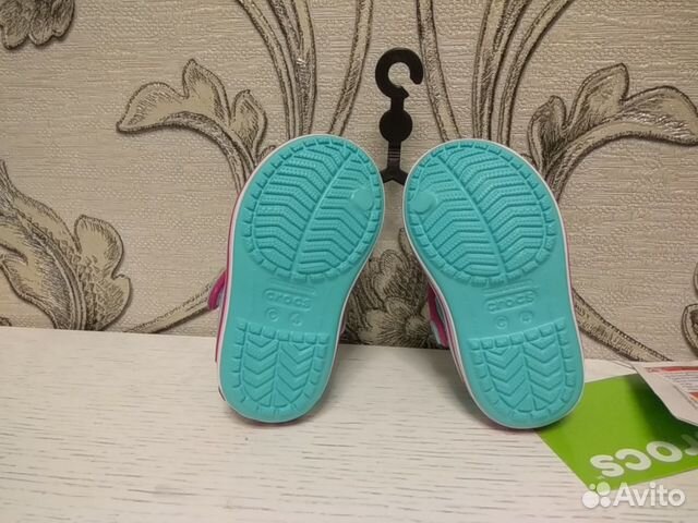 Новые сандалии Crocs. Размер с4 Новые сандалии Crocs. Размер с4