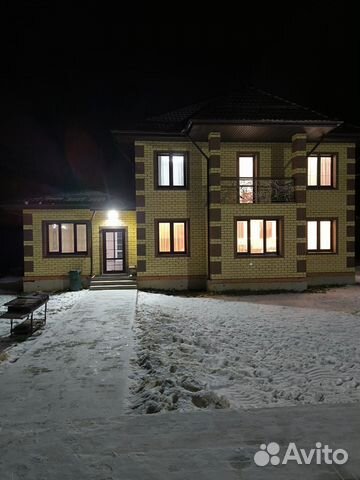 

4-к. дом, 210 м²