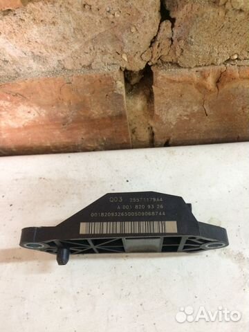Датчик удара Mercedes W211 A0018209326 Датчик удара Mercedes W211 A0018209326