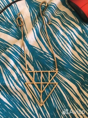 Бижутерия, украшения (серьги, колье)