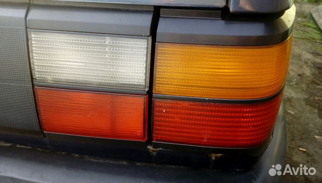 Фонарь задний правый VW Пассат б3 седан Фонарь задний правый VW Пассат б3 седан