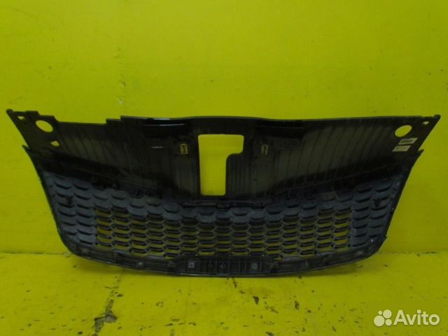 Решетка радиатора передняя Kia Rio 3 2015-2017 Решетка радиатора передняя Kia Rio 3 2015-2017