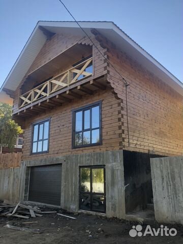 Коттедж 200 м² на участке 7 сот.