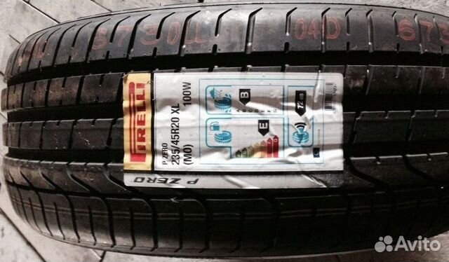 Новые Pirelli P Zero 235/45 R20 XL MO 100 Y