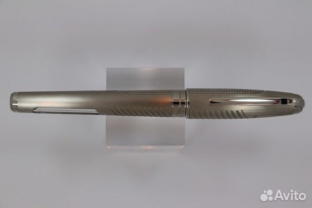 Шариковая S.T. Dupont James Bond 007 / оригинал Шариковая S.T. Dupont James Bond 007 / оригинал