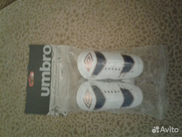 Щитки Umbro Stealth Shleld Slip p.XS