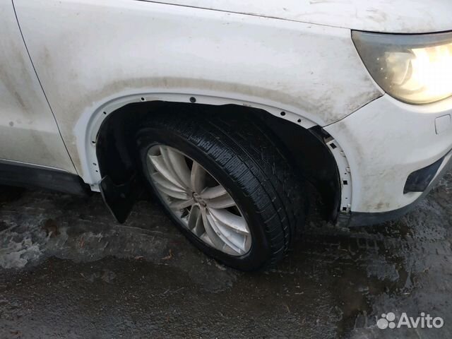 VW Тигуан 2007-2016 гг накладка колесной арки VW Тигуан 2007-2016 гг накладка колесной арки