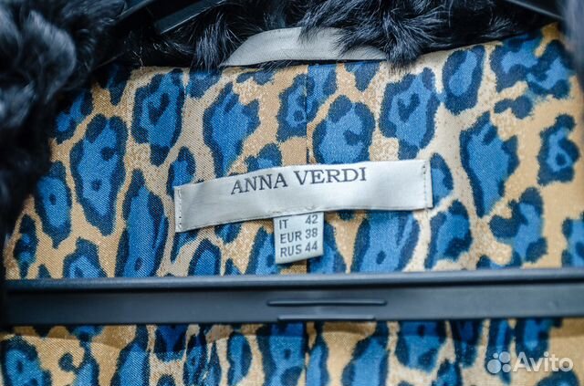 Продается зимнее пальто Anna Verdi