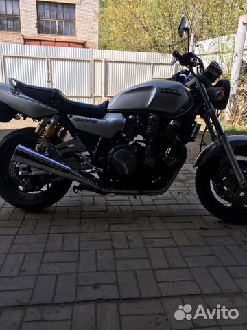 Yamaha XJR 1200