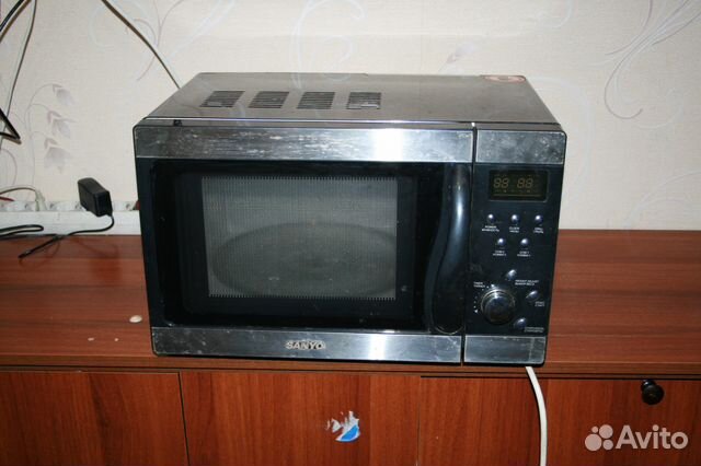 Микроволновая печь Sanyo EM-D7-DL17