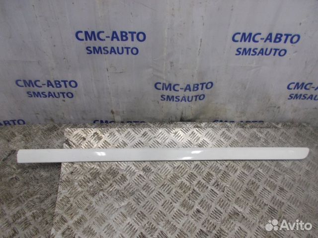 Молдинг двери передний правый Volvo S40 2.0