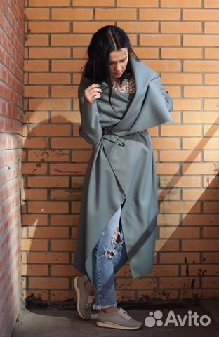 Дизайнерский стильный шерстяной кардиган Дизайнерский стильный шерстяной кардиган