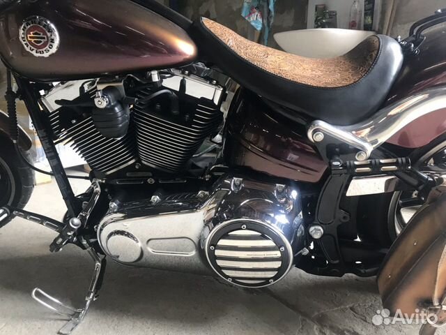 Соло сидение для Harley Breakout Соло сидение для Harley Breakout