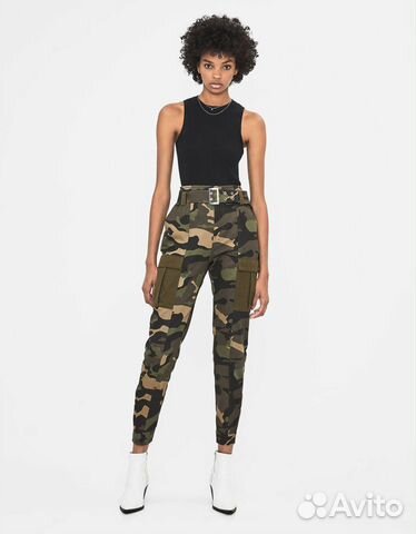 Новые брюки карго в стиле милитари Bershka Новые брюки карго в стиле милитари Bershka