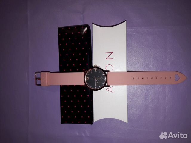 Часы женские наручные кварцевые