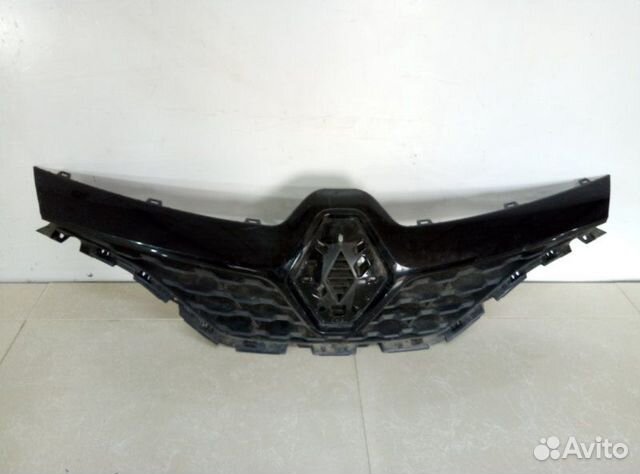Решетка радиатора Renault Kaptur внедорожник 5 дв Решетка радиатора Renault Kaptur внедорожник 5 дв