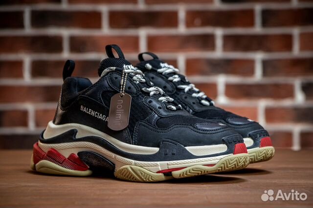balenciaga triple s trainer