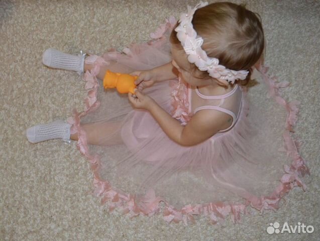 Платье праздничное для девочки Платье праздничное для девочки