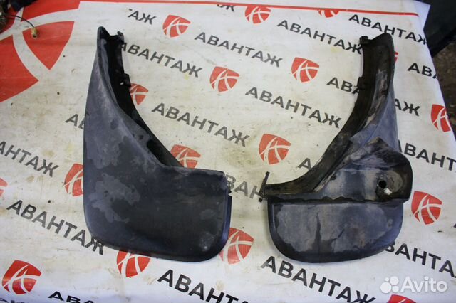 Передние брызговики Range Rover Vogue 3 (02-12 г) Передние брызговики Range Rover Vogue 3 (02-12 г)