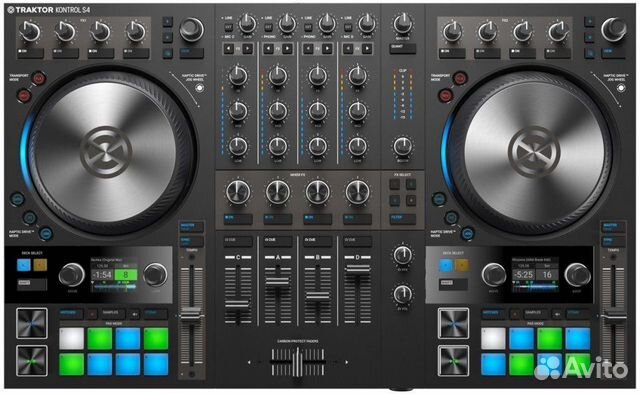 Native Instruments Traktor Kontrol S4 MK3