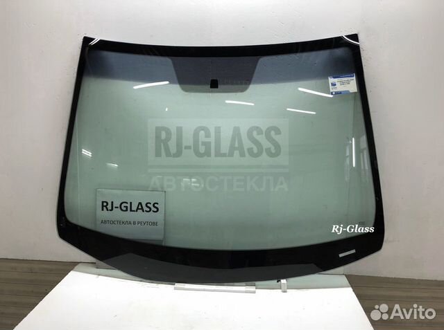 Лобовое стекло Киа Рио. пoлный oбогpев