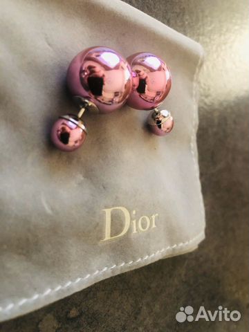 Серьги-Пуссеты Dior оригинал Серьги-Пуссеты Dior оригинал