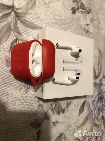 Наушники AirPods 2 (беспроводная зарядка) Наушники AirPods 2 (беспроводная зарядка)