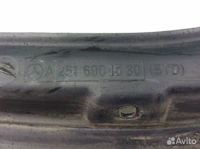 Накладка багажного отделения левая Mercedes W251 R