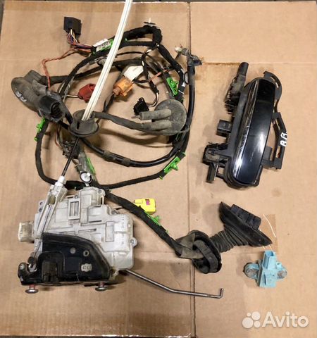 Замок двери передней правой Audi a6 c6 4F allroad Замок двери передней правой Audi a6 c6 4F allroad