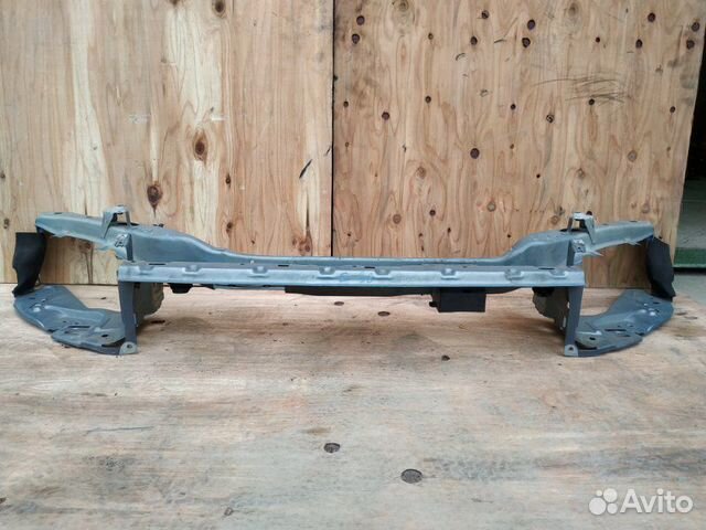 Передняя панель рамка радиатора Volvo C30 2.4 2008 Передняя панель рамка радиатора Volvo C30 2.4 2008